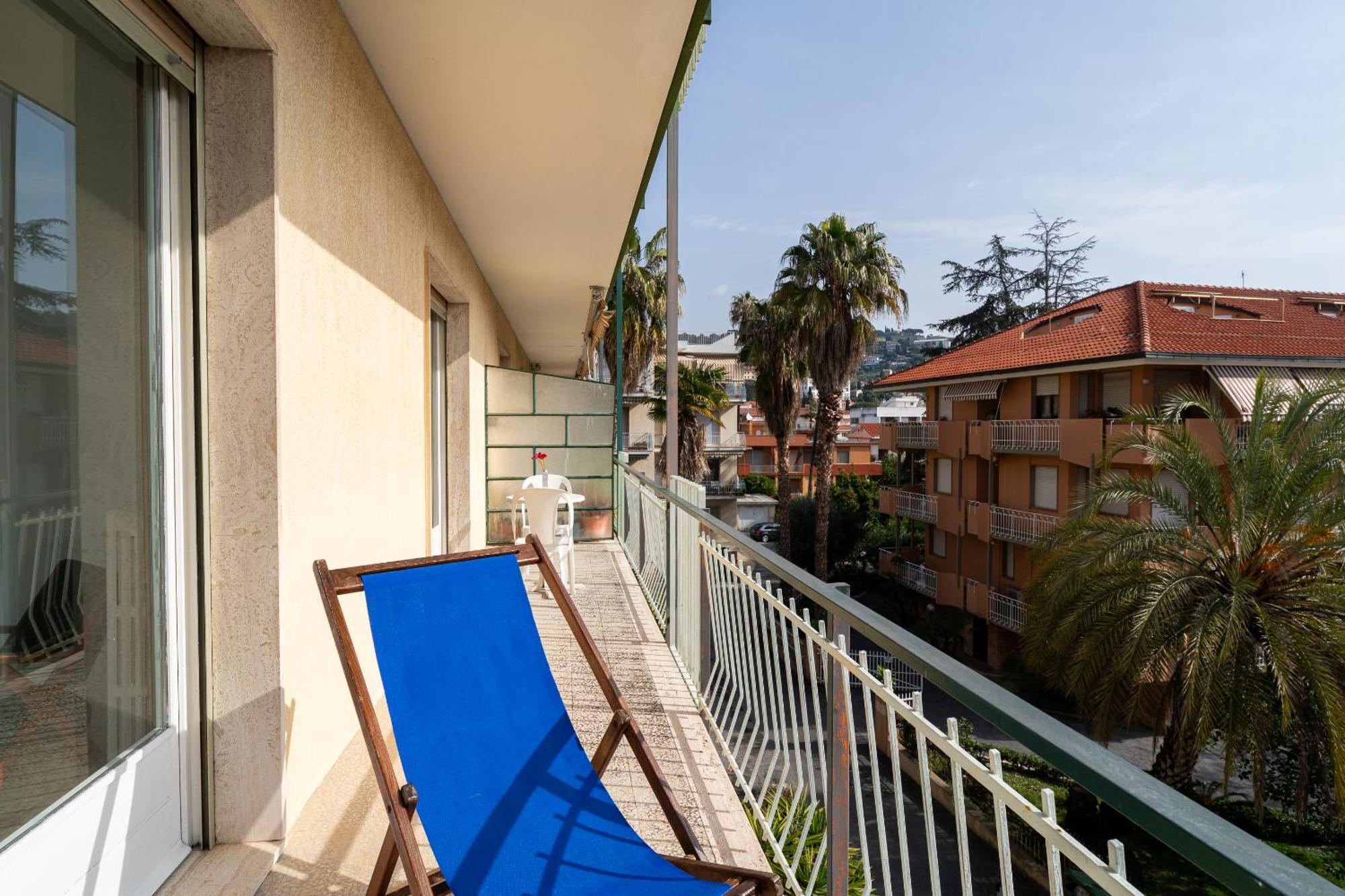 Casa Silvia - Central - Terrace - Wifi Bordighera Buitenkant foto